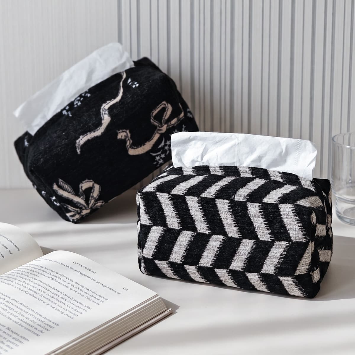 Minimalist Black and White Velvet Geometric Pattern Fabric Tissue Box Cover Car Home Tissue Holder Guesthouse Desktop Fabric Tissue Bag