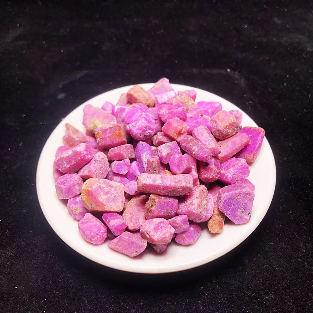 Natural Red Corundum Raw Stone Column Shape Ruby Inlay Accessories DIY Jewelry Decorations Non-Pierced Red Corundum Fragments