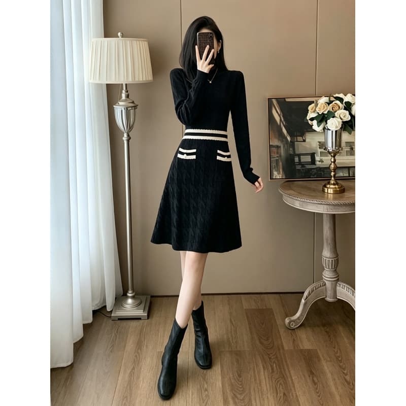 6953-2 Autumn half-high collar dark pattern long-sleeved knitted dress for women with striped waist and double pockets A-line mid-length skirt