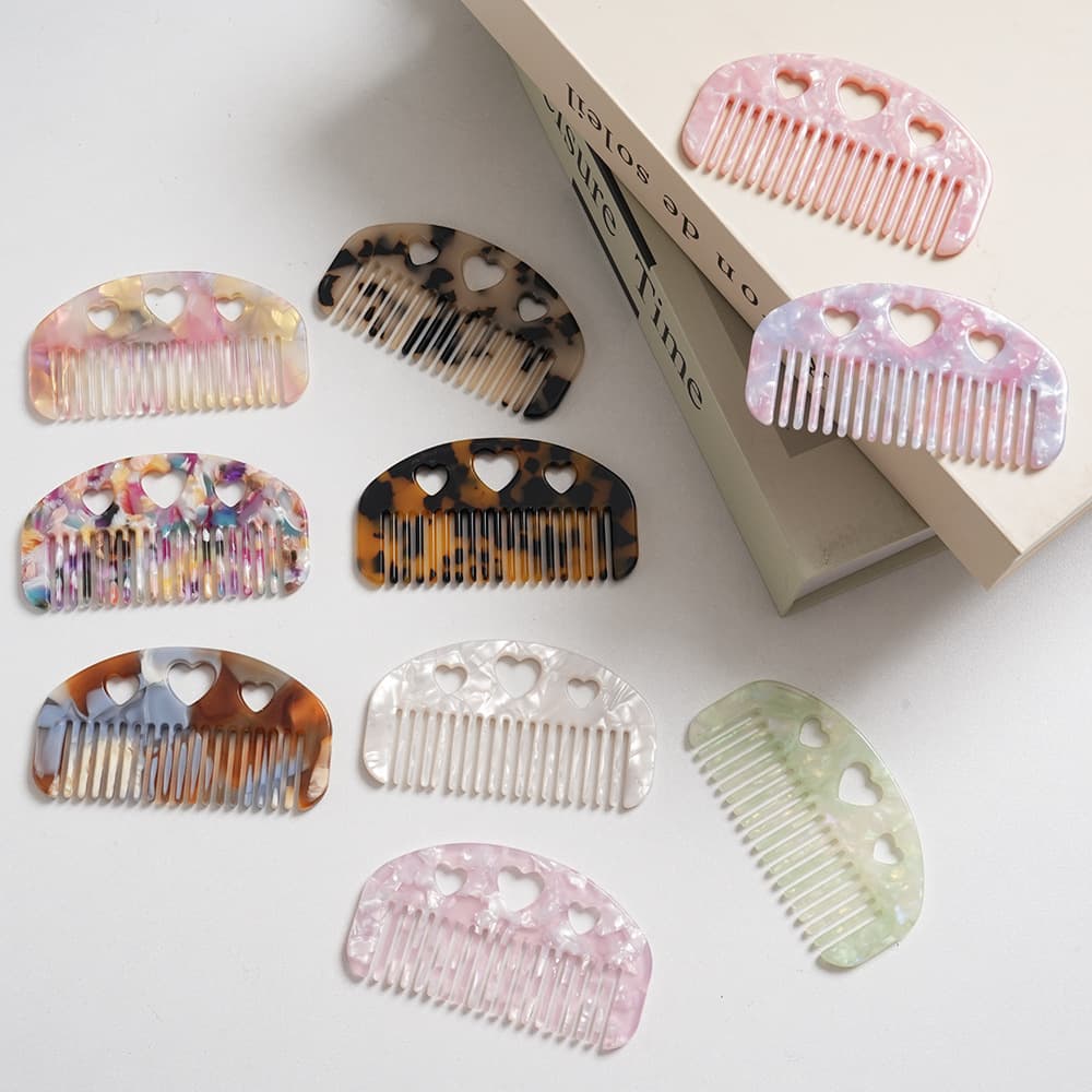 Premium Hollow Heart Hair Comb Sweet Cute Girl Acetate Comb Exquisite Semi-Circle Portable Vintage Hair Brush