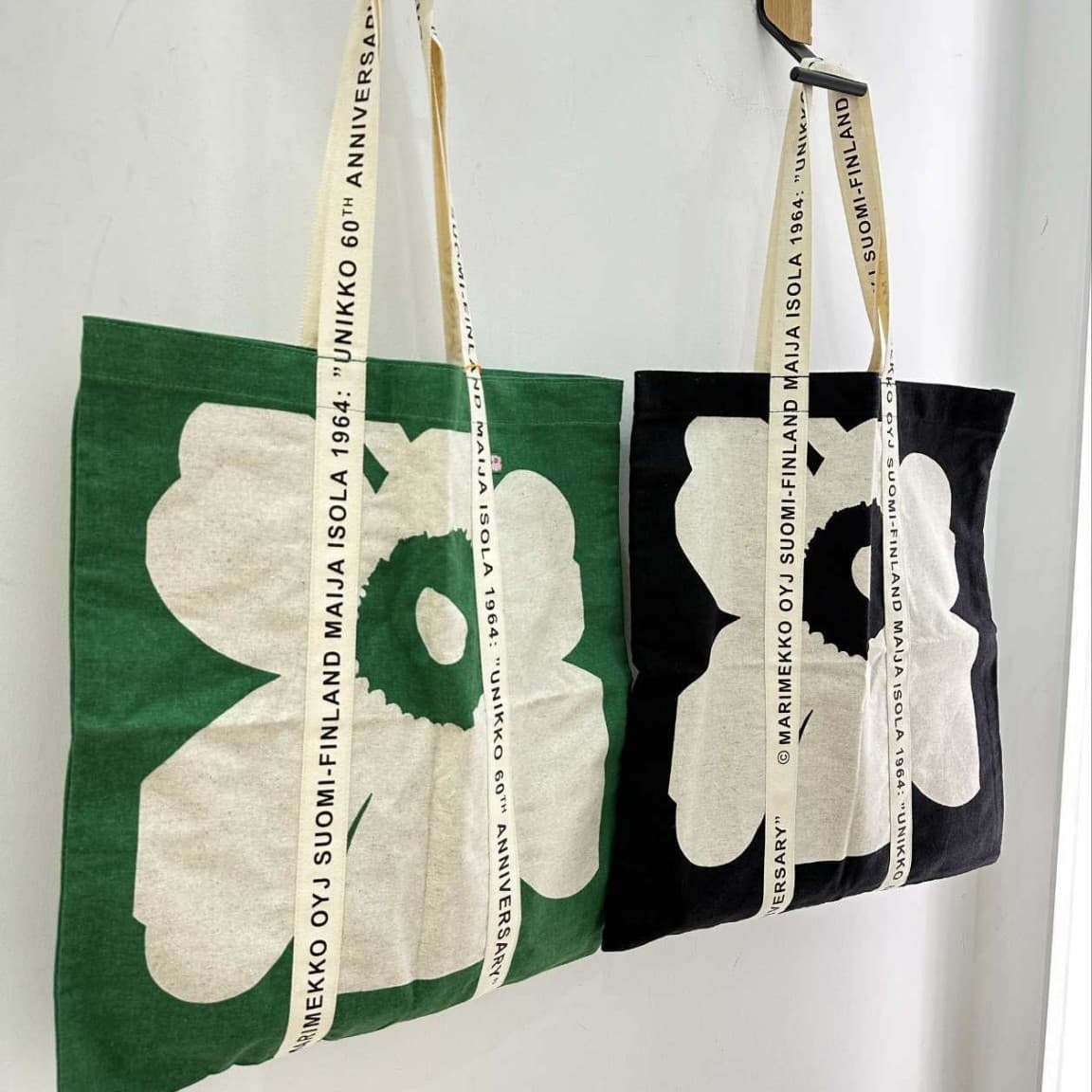 Finland's gorgeous little flower cotton shoulder bag women's printed canvas bag casual fashion large-capacity shopping bag