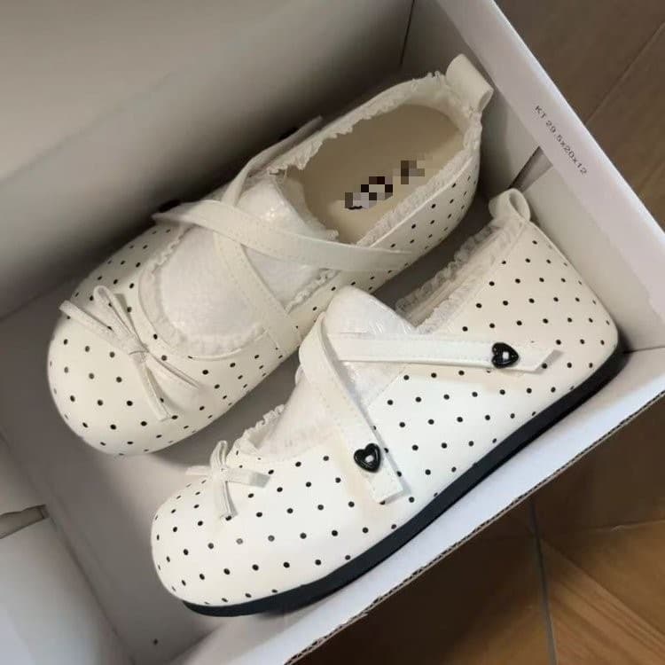 2026 Summer Trendy Velcro Flat Casual Shoes for Dresses Mary Jane Shoes Women Bow Ballet Flats