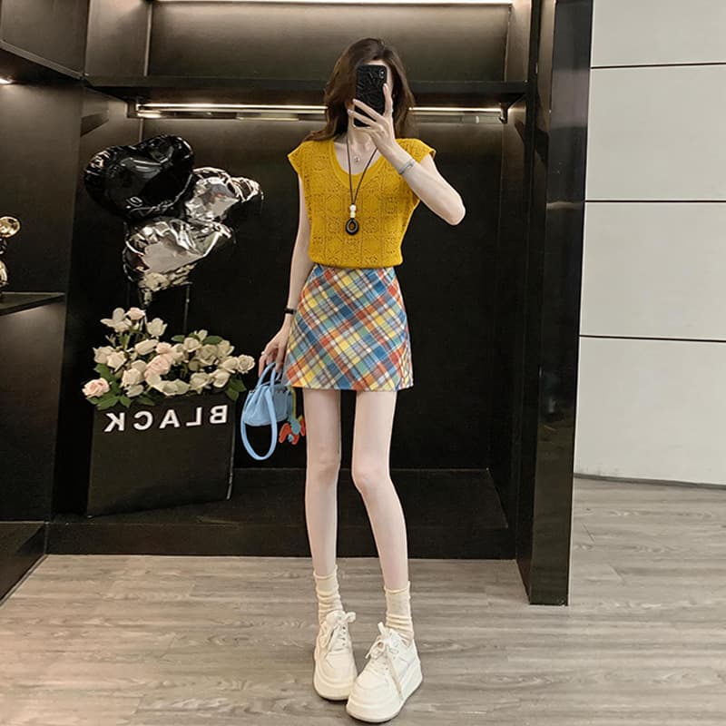 Hollow Knit Top Denim Skirt Internet Celebrity Casual Set Women High Waist Slimming Elegant Age-Defying Stylish Fashion Set