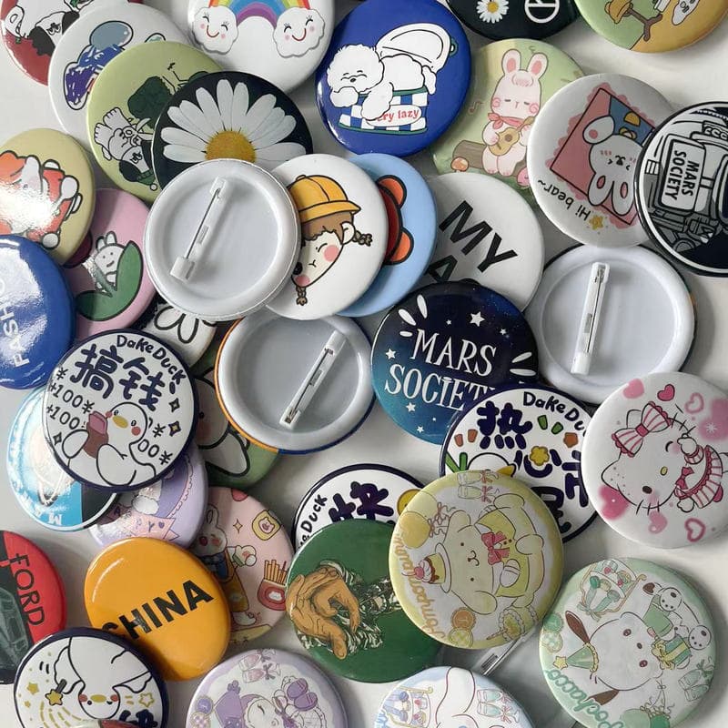 In Stock Tinplate Commemorative Badge Personalized Metal Badge School Badge Youth League Badge Cartoon Anime Tinplate Pin Wholesale