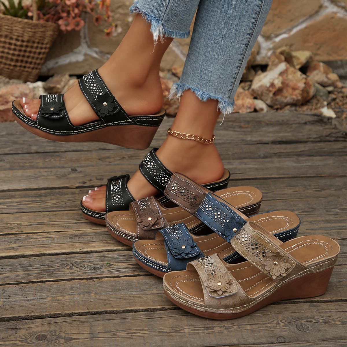 Cross-Border Overseas Large Size Retro Casual Flower Rhinestone Wedge One-Band Flat Slippers for Women, Retro Wedge Slippers