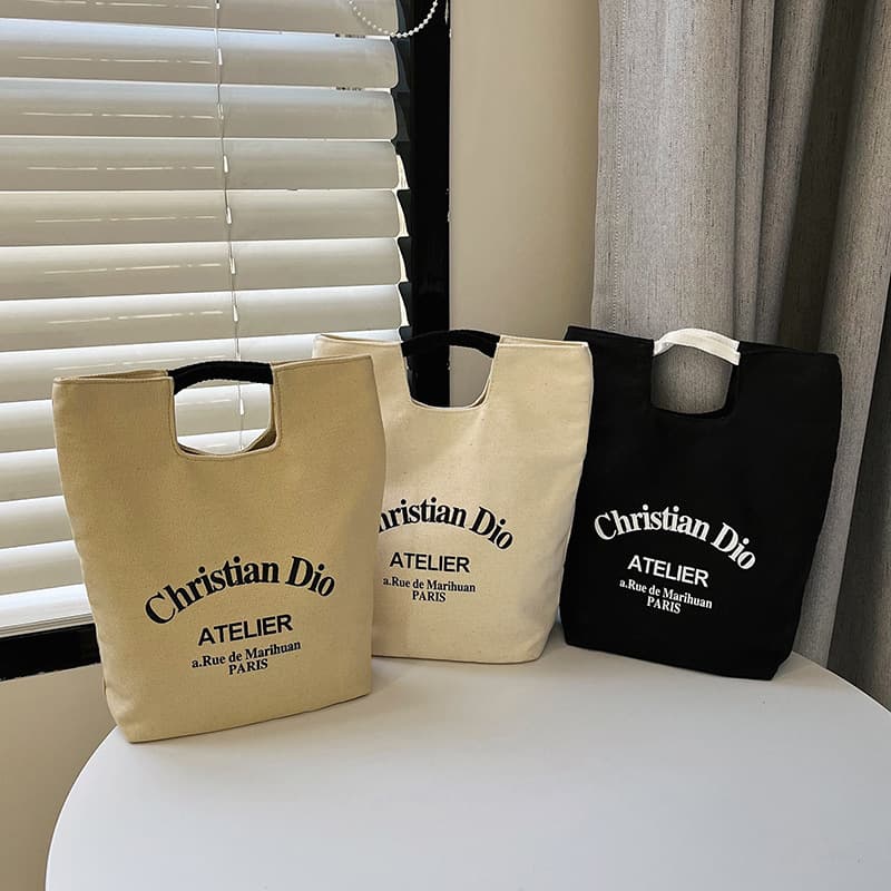 Canvas bag, handbag, handbag for going out to work, makeup, mommy bag, student lunch box bag, bucket lunch box, casual cloth bag