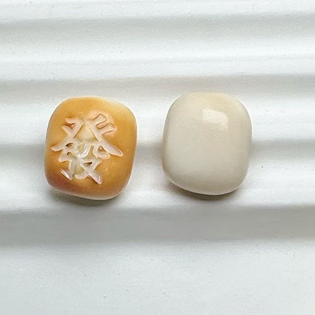 Factory wholesale natural ivory fruit bodhi fortune carving small pieces DIY accessories cultural toys jewelry