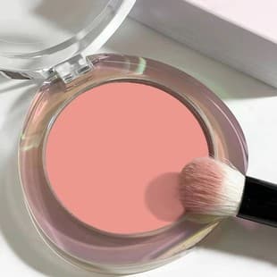 HISYI Youthful Girl Blush, Compact and Portable, Natural Matte Finish, Brightening and Contouring, Single-Color Blush