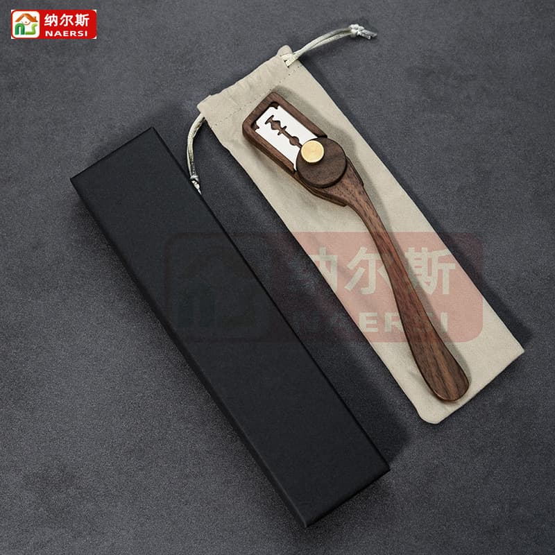 Wooden Handle Curved Bread Cutter Stainless Steel Bread Trimming Knife European Style Baguette Bread Cutter Kitchen Baking Tools