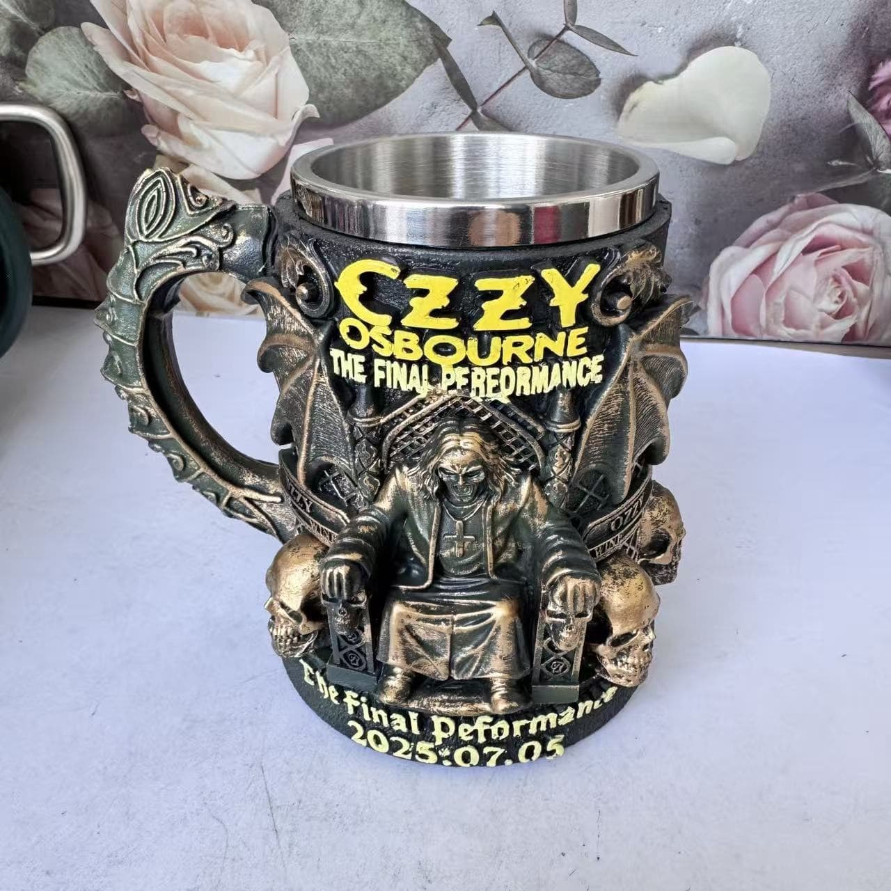 Cross-border popular skull mug creative resin stainless steel water cup personalized wine glass gift decoration