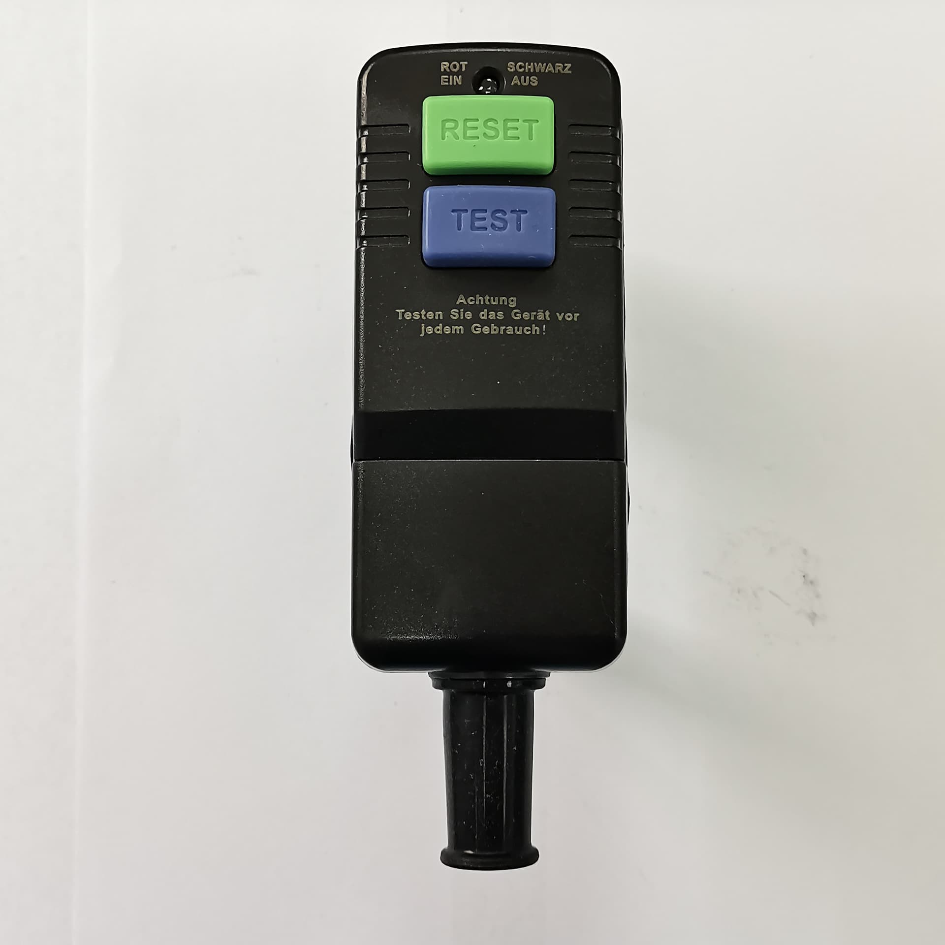 European Standard Leakage Protection Plug (IP54 IΔn30mA TUV Certificate)