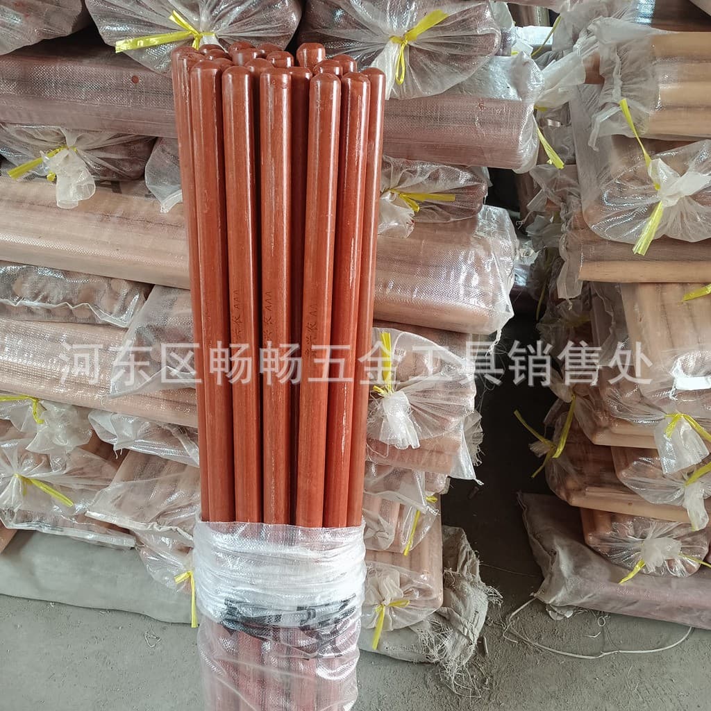 Spot locust wood shovel handle, shovel handle, shovel handle, shovel handle, mahogany handle, wooden stick, stick, shovel handle, shovel handle