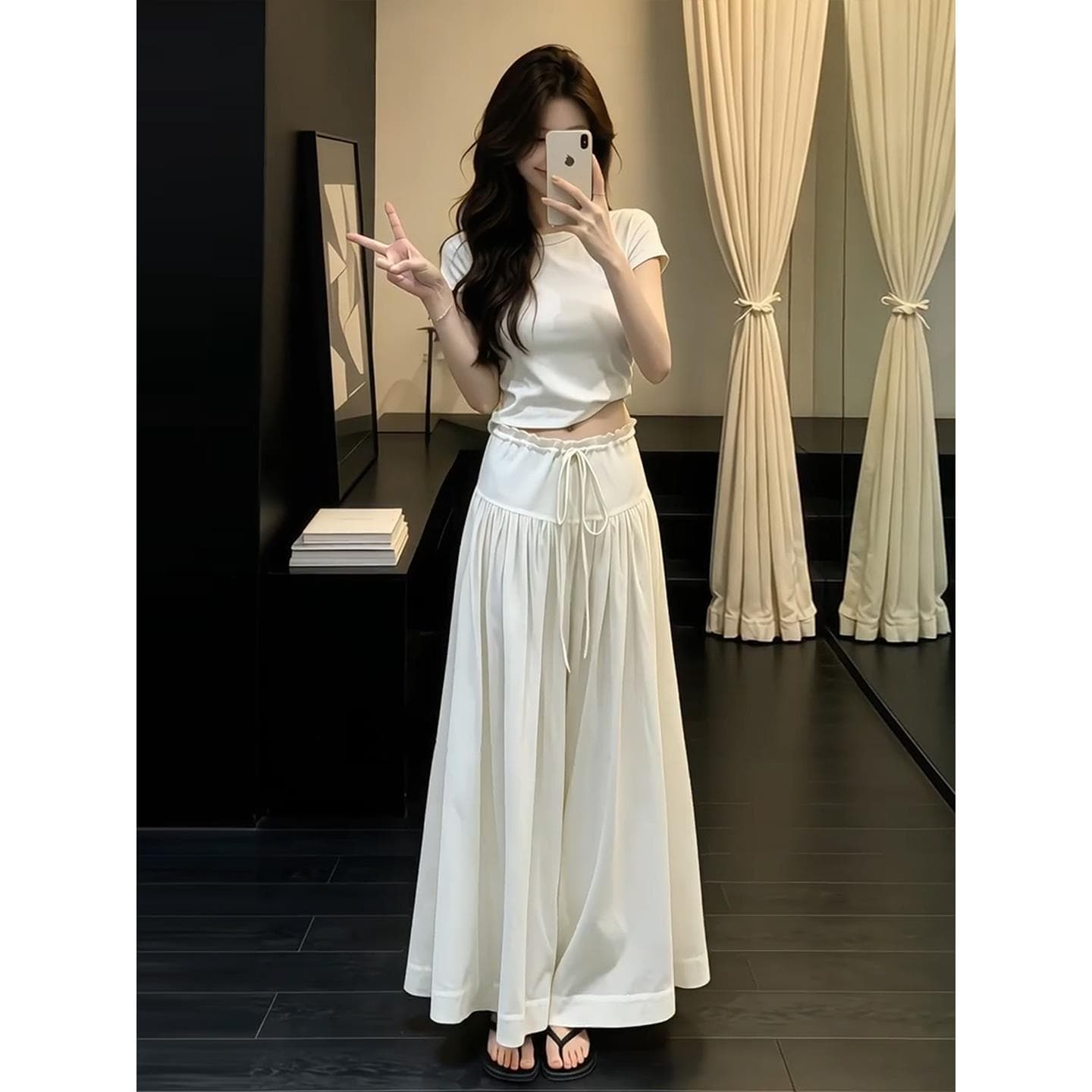 Korean Style Stunning Outfit Set for Women Summer 2026 Trendy Age-Defying White Short Sleeve T-Shirt and Wide-Leg Pants Two-Piece Set