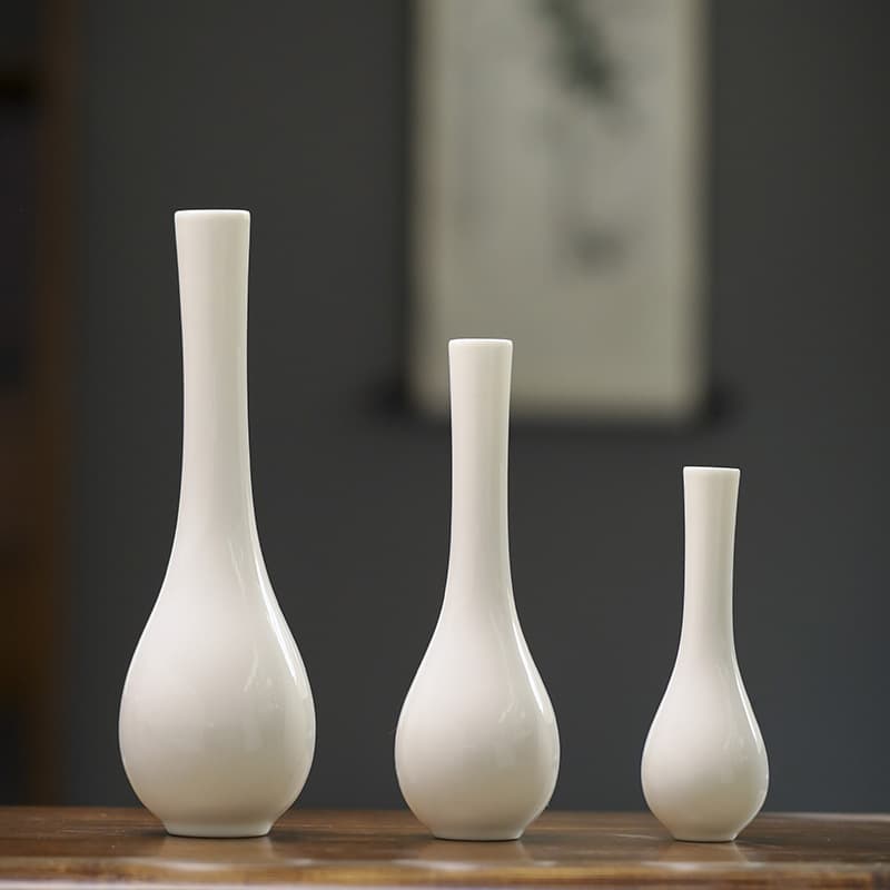 White porcelain jade pure vase Guanyin vase small flower arrangement long neck jade porcelain ornament for Buddha Zen water purification vase in front of the Buddha