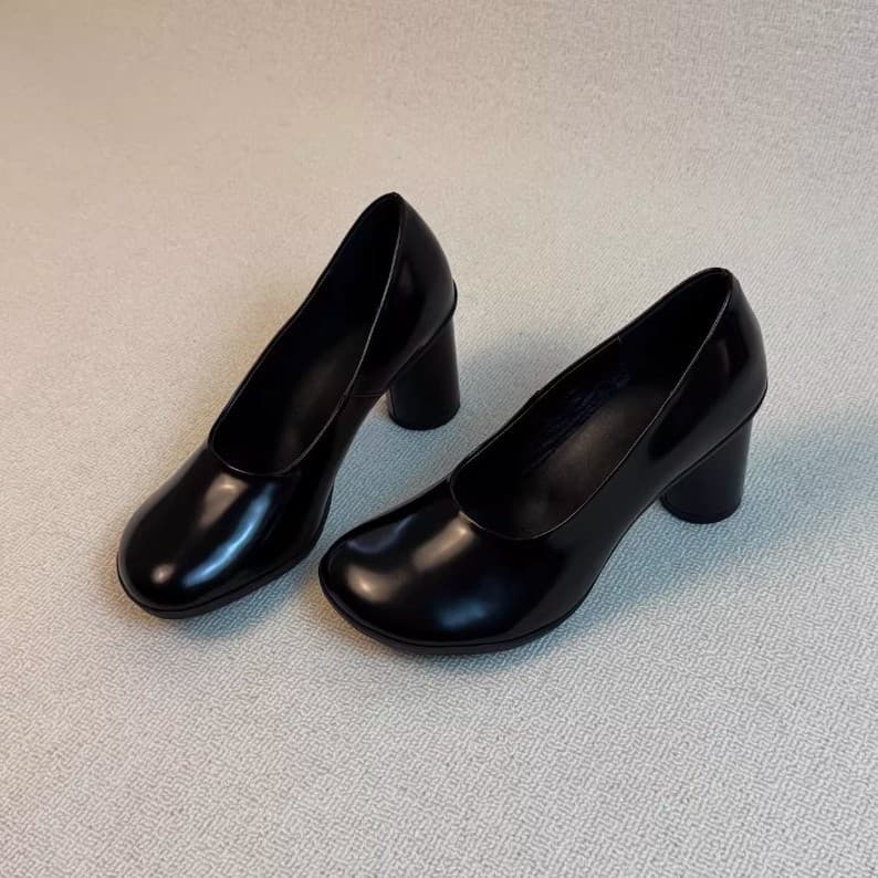 In Stock - Zhai Nv Ye Ye Same Style Recommendation "Guai Guai Tou Single Shoes" Petite 7cm Patent Leather Simple High Heel 7cm