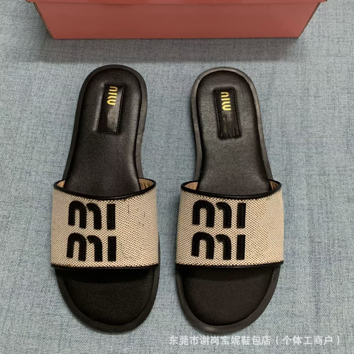 Ladies Shoes Comfortable Breathable Anti-Slip Flat One-Strap Cross-Border European and American Versatile MI Letter Women's Slippers