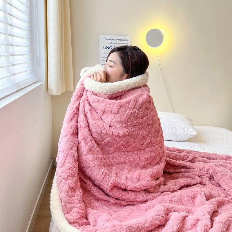 Lamb fleece blanket, thickened for winter, nap and office shawl, air conditioning plush small blanket, coral fleece sofa cover