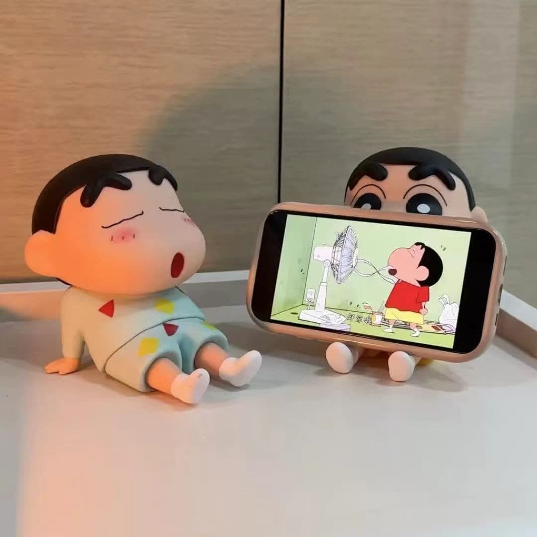 Crayon Shin-chan Anime Lazy Phone Stand Phone Holder Desktop Ornament Trendy Cute Figure Model Gift