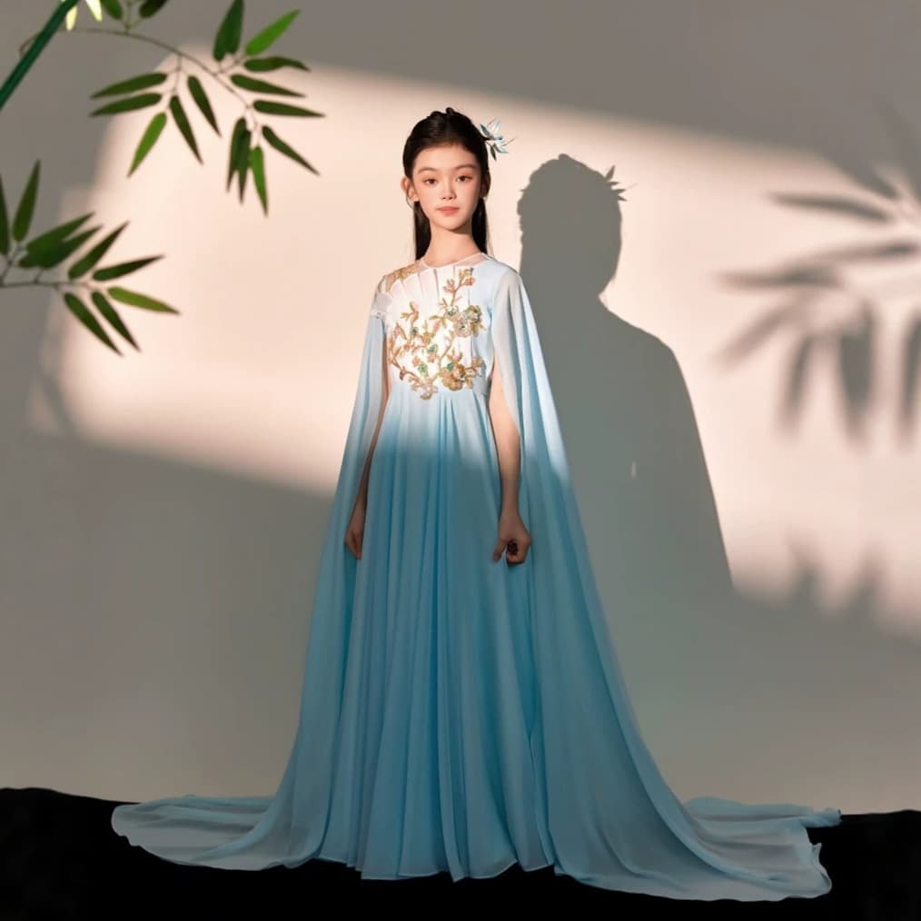 Girls High-End Children's Gown 2026 New Chinese Style Guzheng Performance Dress Ethereal Folk Music Chorus Gown