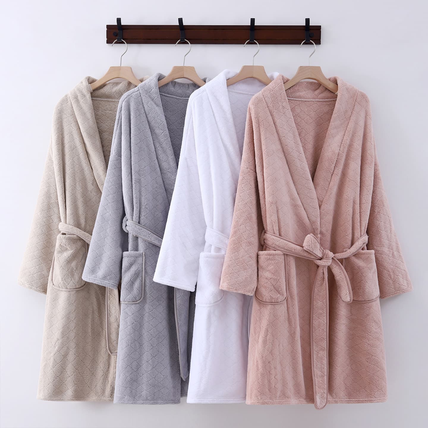 Coral Fleece Bathrobe Winter Couples Sleepwear Thick Soft Absorbent Home Pajamas Hotel European Floral Bathrobe