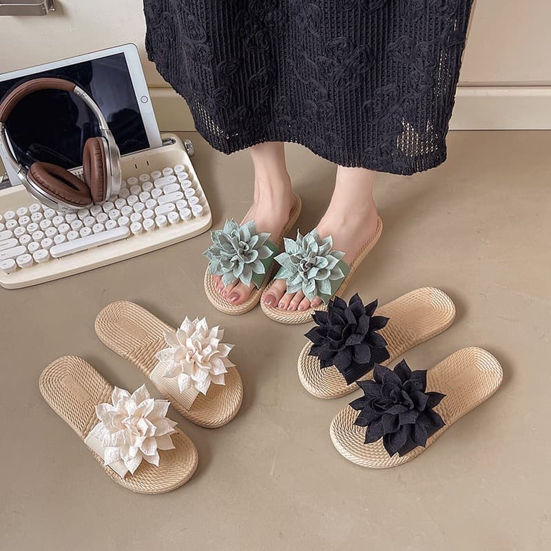 New large flower summer slippers for female students, wear-resistant women's flat sandals for home use, cute beach shoes