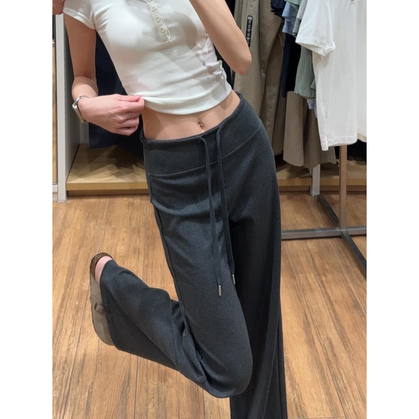 Gray Flared Pants Women Fall/Winter High-Waist Fleece-Lined Slimming Fitted Sweatpants Casual Drape Yoga Athletic Pants