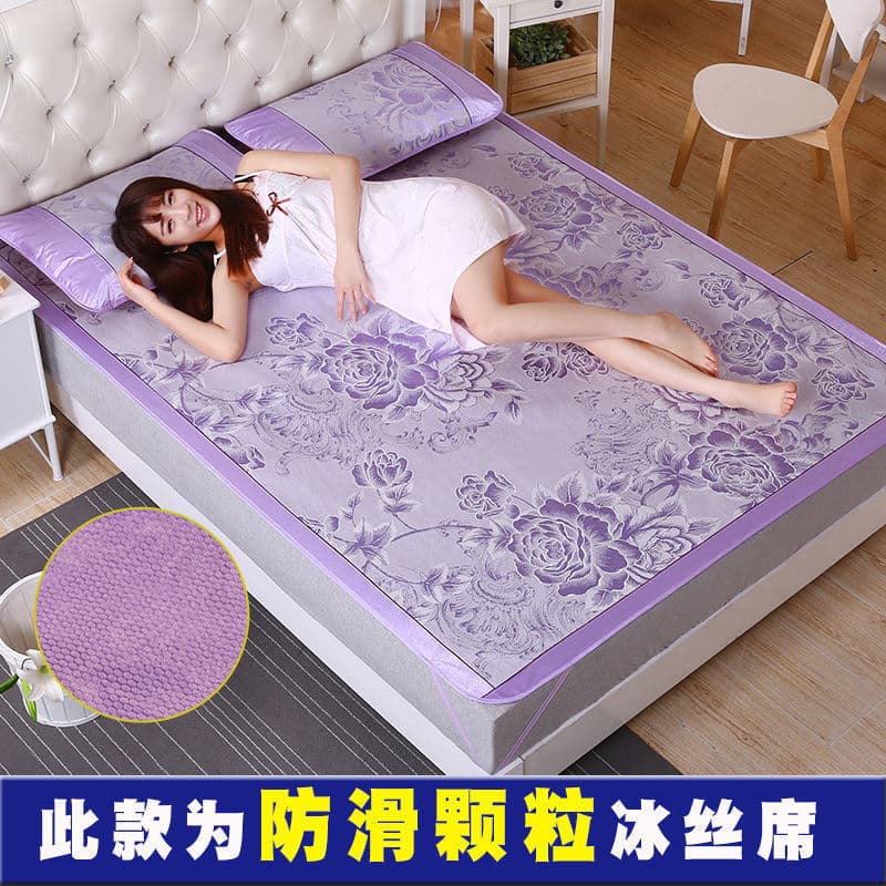 Summer Ice Silk Cooling Mat: Simple, cool, breathable, non-sticky, cool but not cold, foldable, for student dormitories, wholesale for export.