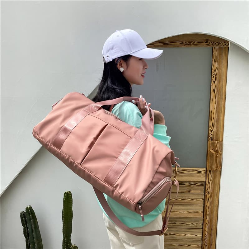 Wholesale travel bag, double wet and dry separation fitness bag, men's swimming training bag, sports bag, trendy portable cross-body travel bag