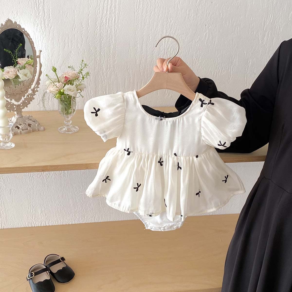 Baby bag fart clothes Korean style new summer baby embroidered bow harem thin one-year-old full-month newborn clothes