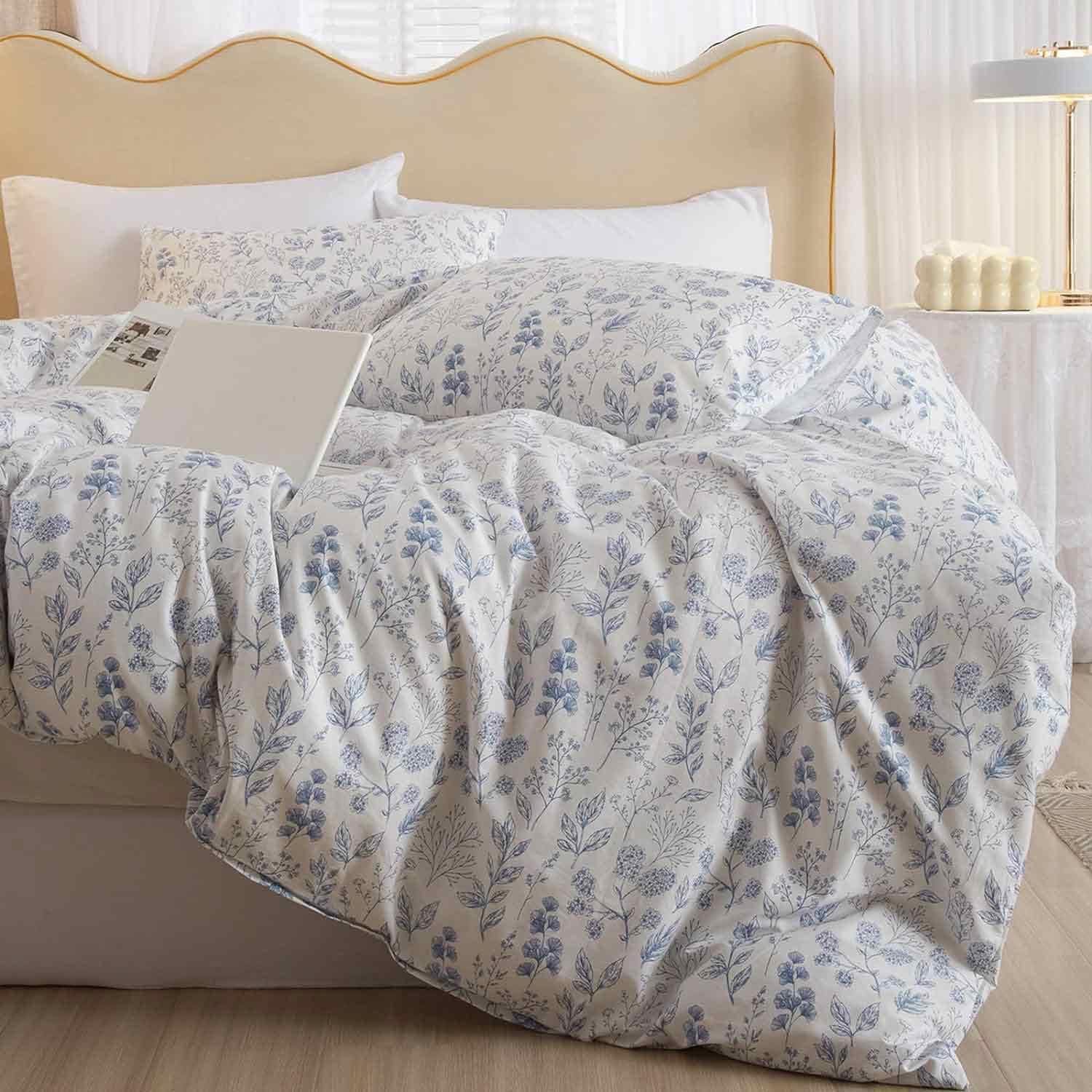 Cross-border foreign trade blue and white mosaic quilt cover three-piece double-sided printed quilt cover home bedroom bedding wholesale