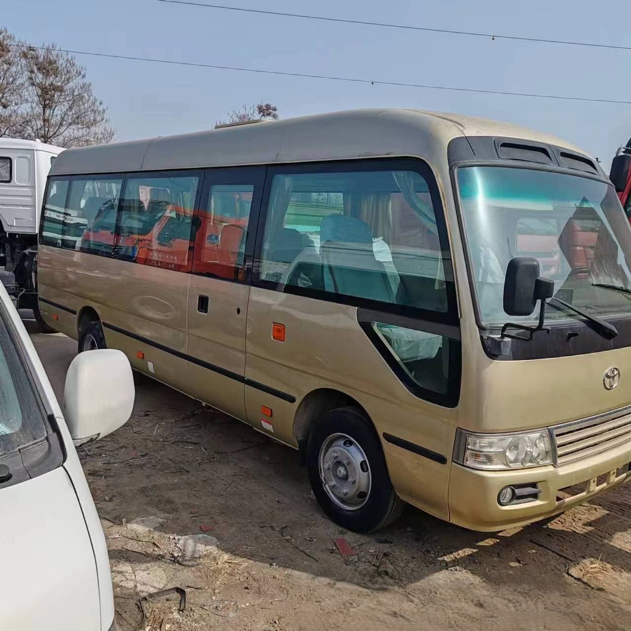 Toyota Coaster business and tourism buses exported to Africa; used 19-23 seat buses; Euro III minibuses.