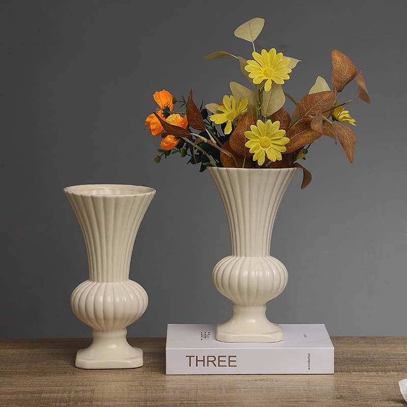 Modern Minimalist Vintage French Cream Style Ceramic Vase Decoration for Living Room Tabletop Fresh Flower Arrangement