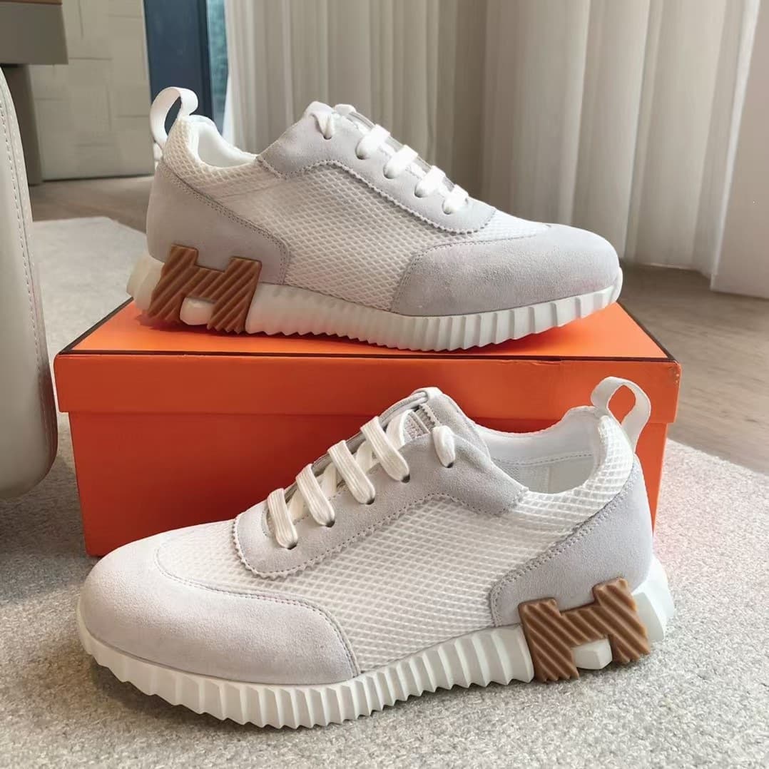 European Men's Light Luxury Premium 25H Casual Sports Shoes Lace-up Breathable Mesh Panel Shoes In Stock