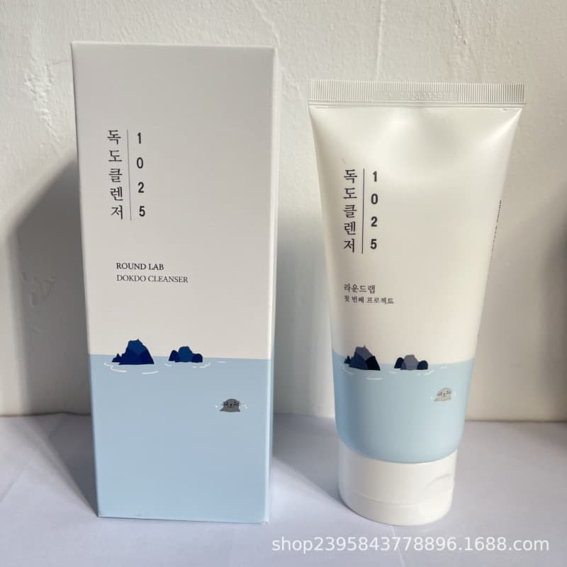 ROUND LAB Dokdo Cleansing Foam, 150ml (Korean Cross-Border)