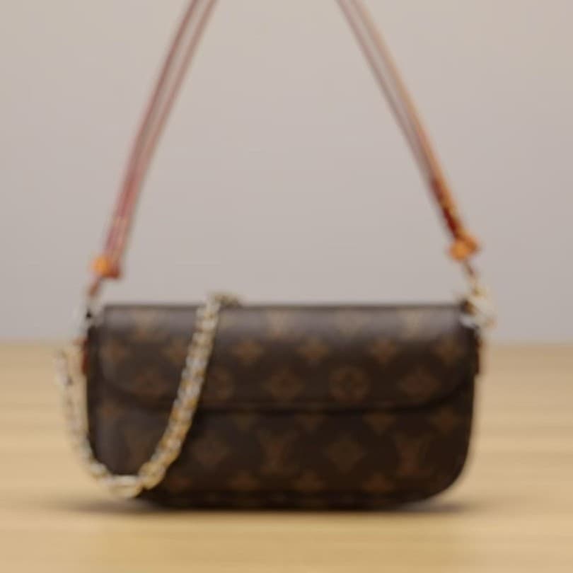 Factory Direct Supply Ivy Chain Underarm Bag Shoulder Bag Clover Bag Same Style