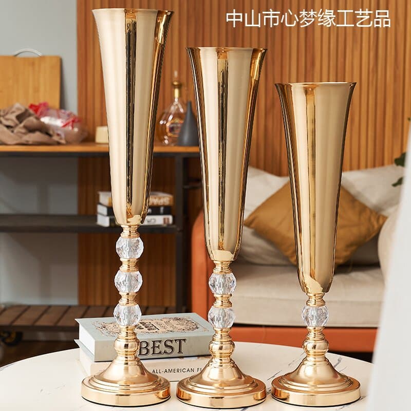 Cross-border Restaurant Candle Holder Ornament, Luxury Crystal Candle Holder for Wedding, European-style Living Room Decoration, Romantic Metal Iron Art Flower Vessel