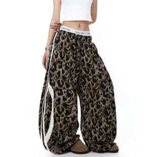 American Retro Leopard Print Wide Leg Pants for Women New Loose Fit Slimming Curved Knife Pants Hot Girl Straight Leg Stripe Casual Long Trousers