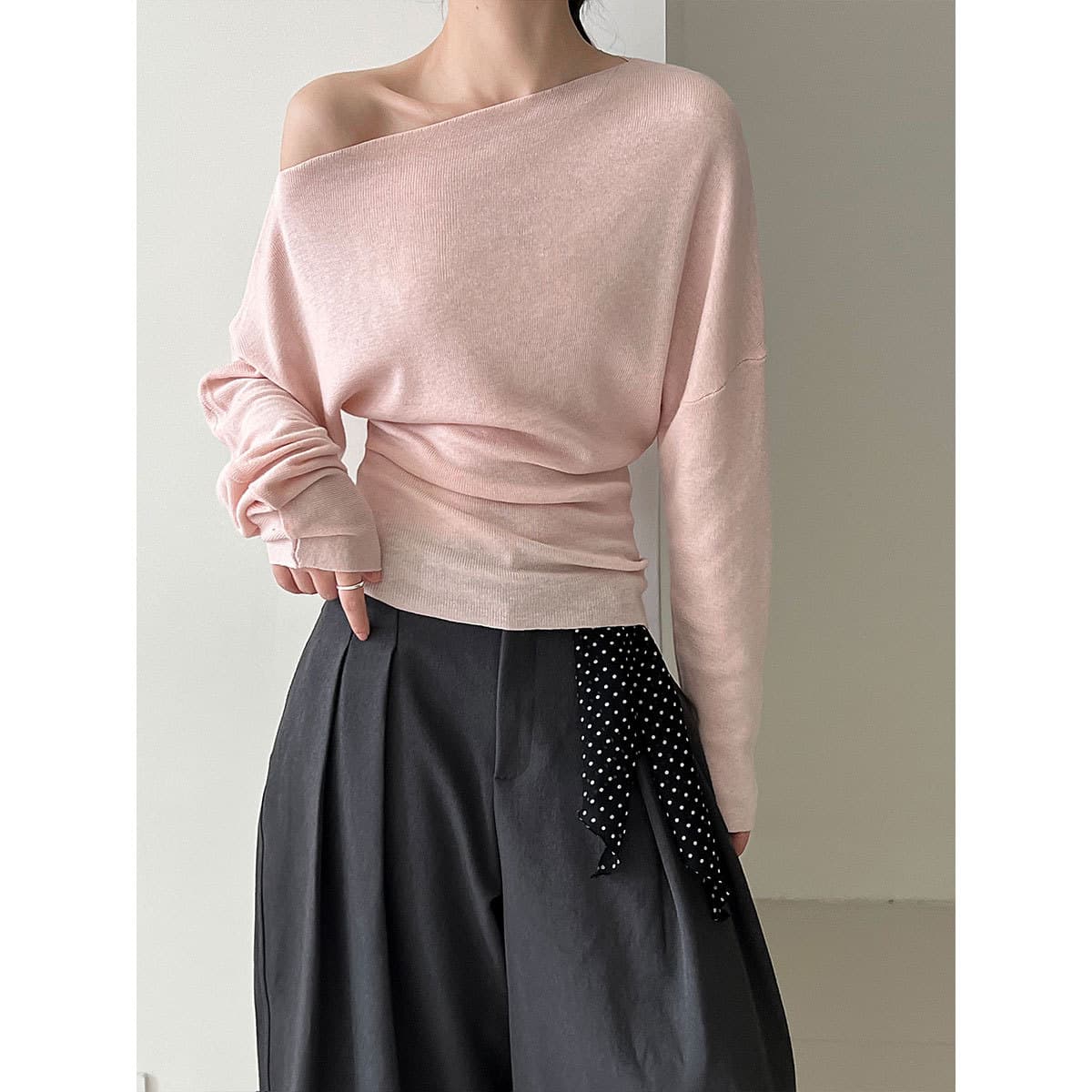 LuXi Women's Long Sleeve Knitted Top Shoulder Bared Slim Fit Base Shirt Design Sensation Autumn New Style SS780 Full Length