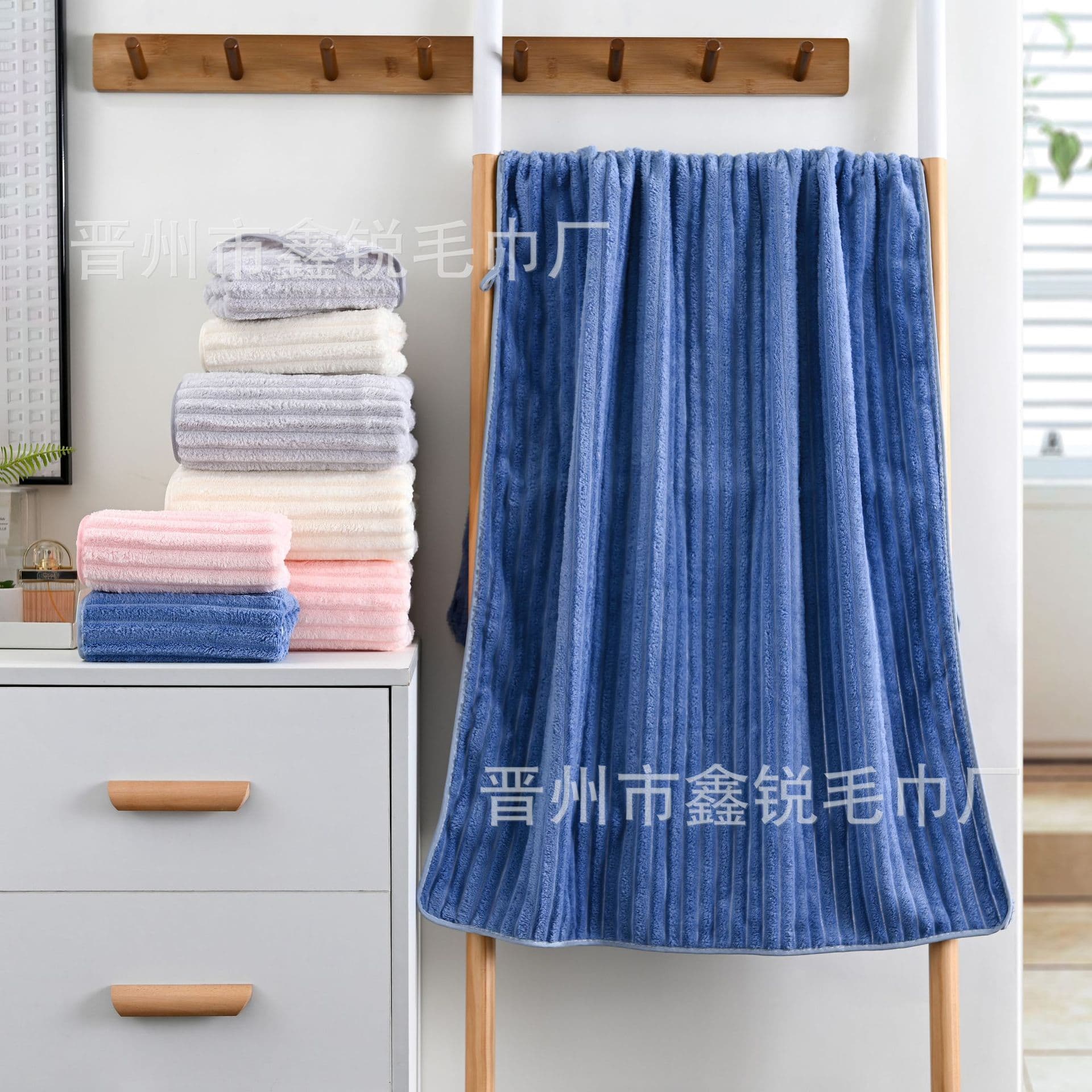 Candy Corduroy Bath Towel Coral Fleece Towel Microfiber Soft Gift Towel Bath Water Absorbent Quick-Dry Beach Towel