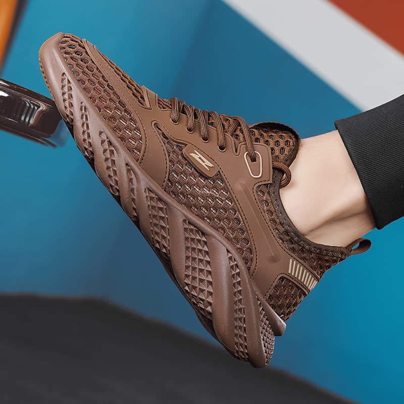 GG71 New Men's Wading Shoes, Water Shoes, Quick-Dry Large Mesh Shoes, Hollow Shoes, Breathable Mesh Sports Trendy Shoes, Size 38