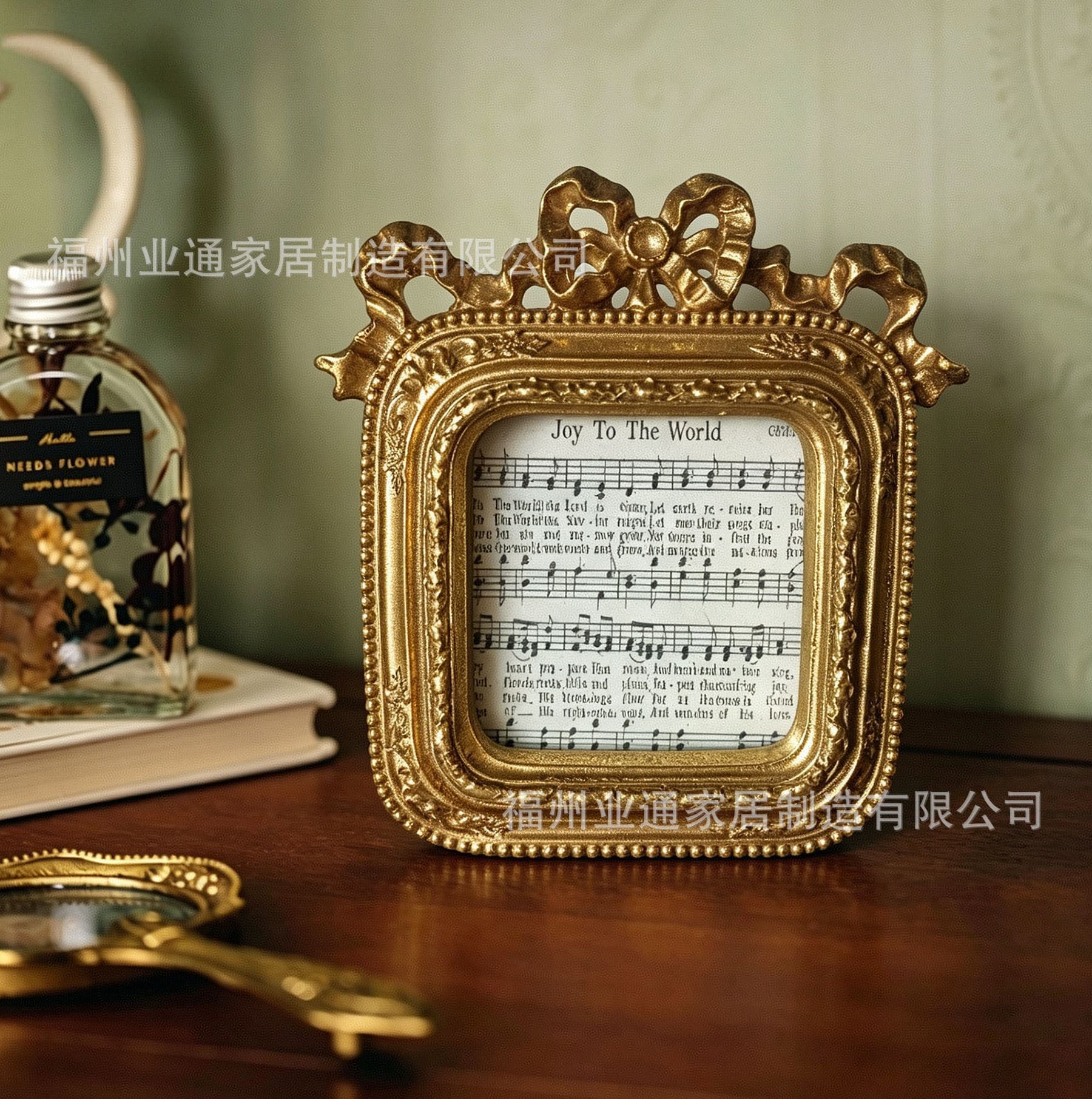 Carved Resin Photo Frame Vintage Gold Picture Frame Decorative Prop Home Decor Soft Furnishing Cross-border European Style Frame