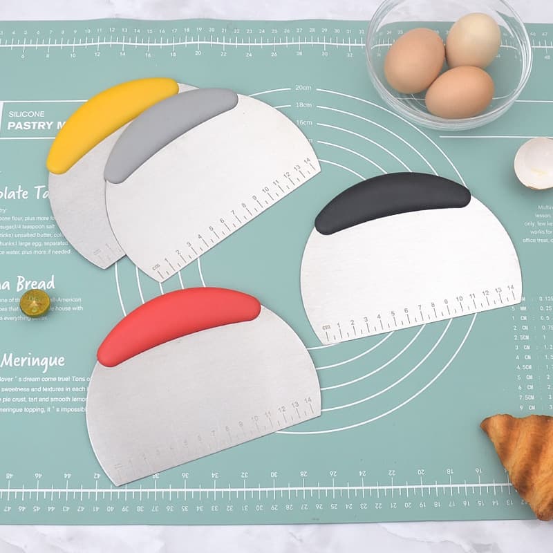 Stainless Steel Dough Cutter, Pastry Cutter, Nougat Cutter, Rice Roll Scraper, Half-Round Handle Flour Cutter, Baking Tool