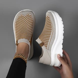 Women's Shoes Breathable Non-Odor Slip-On Sock Shoes Solid Color Versatile Sports Casual Shoes Breathable Knit Single Shoes