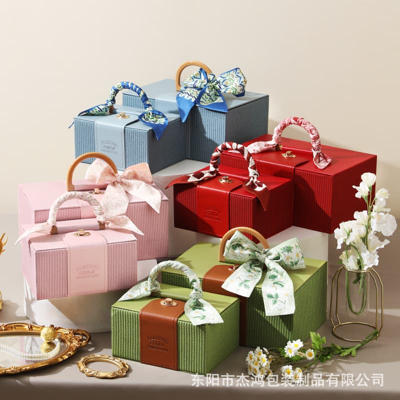 Leather Luxury Handheld Makeup Case, High-end Groomsmen and Bridesmaid Souvenir Box, Birthday and Wedding Empty Box