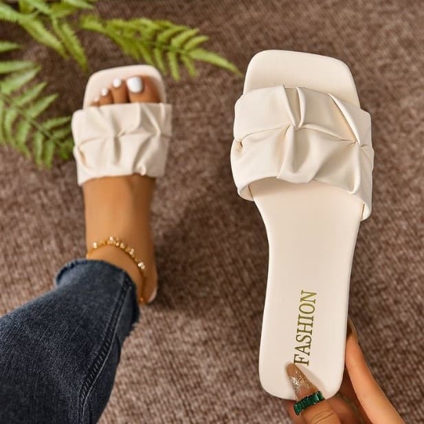 European and American Cross-Border Fashion Summer Pleated Large Size Sandals Women New Open Toe Letter Shape Wholesale Large Size