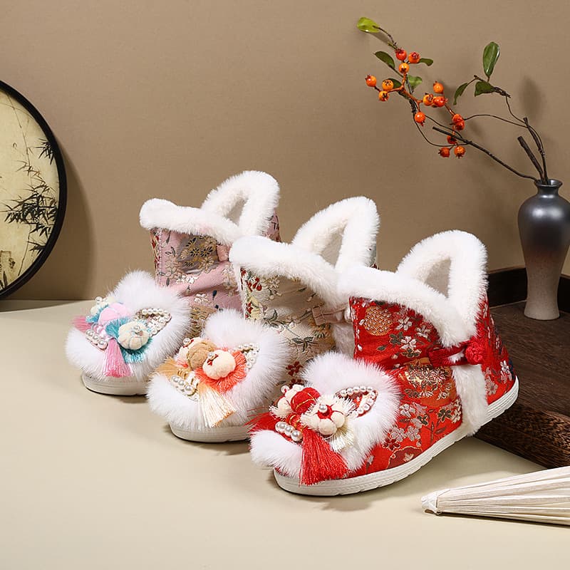 Girls' Winter Hanfu Cotton Shoes, Chinese-Style Handmade Tiger Head Boots, Mid-Calf Short Boots with Fleece Lining for Horse Face Skirts