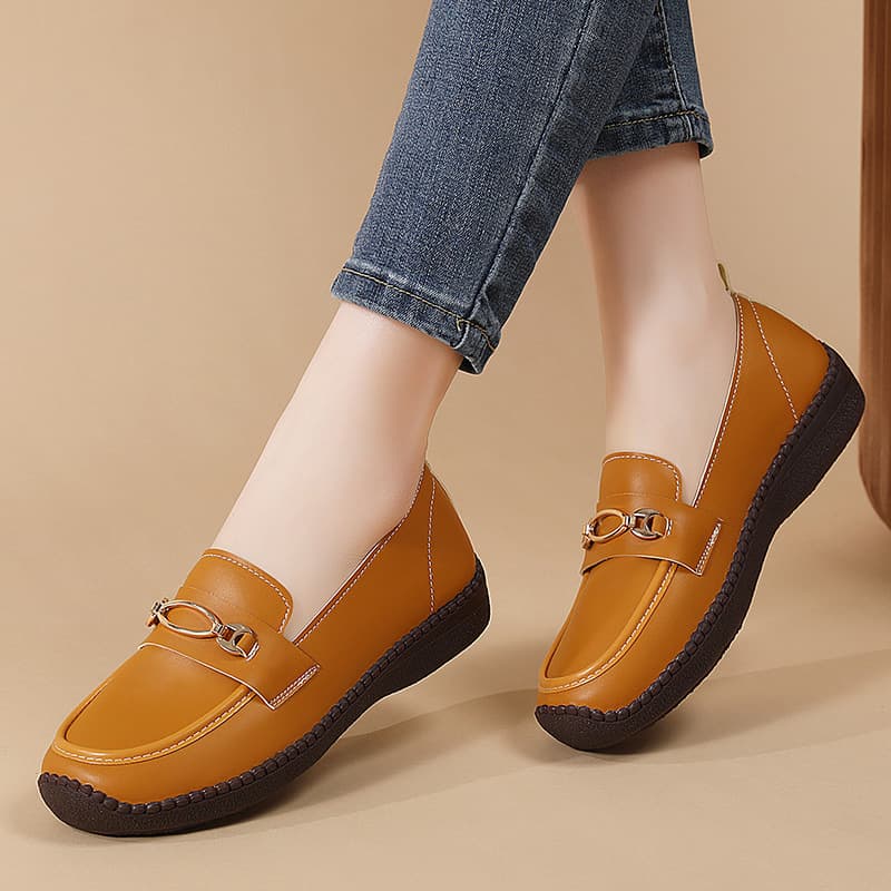 Slip-On Comfortable Casual Leather Shoes for Middle-Aged and Elderly Women, Non-Slip, Versatile, Trendy Loafers, Mom Shoes