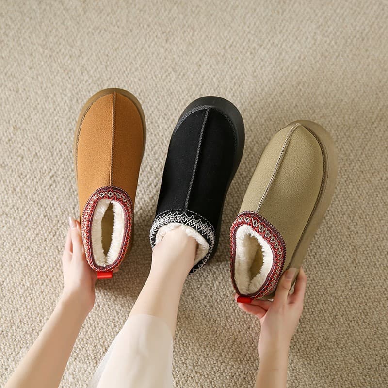 Winter Fashion Women's Snow Boots Thickened Bottom Warm Cotton Shoes One-piece Head Cover Slippers Casual Outdoor Wear