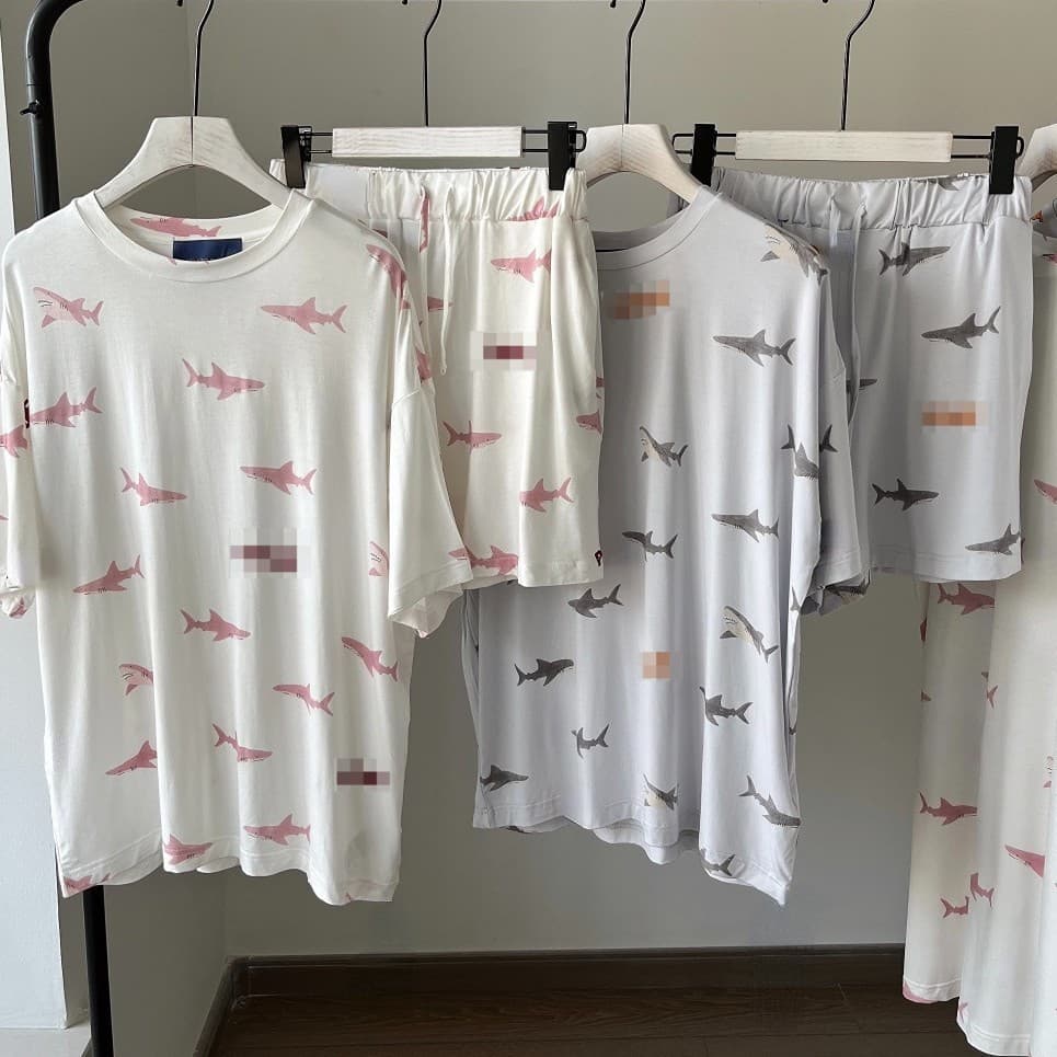 Soft Summer Cool Home Set with Dolphin Print Short Sleeve and Shorts Pajamas Women's Loungewear Suitable for Outdoor Wear