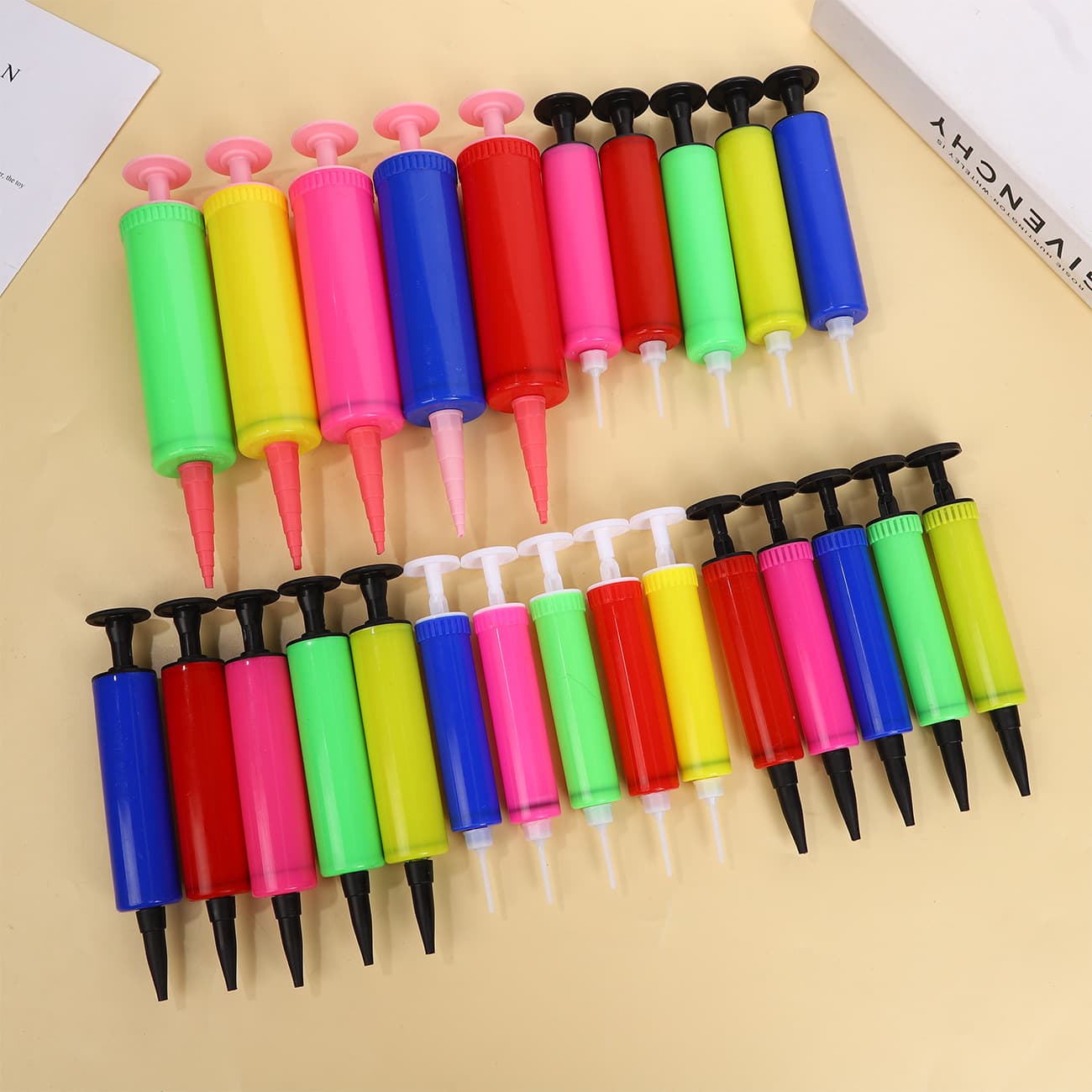 Factory price direct sales mini pump hand push plastic inflator portable balloon inflator inflator wholesale